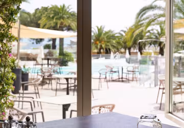 restaurant vue piscine