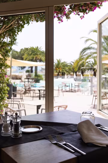 restaurant vue piscine